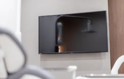 チェア前モニター