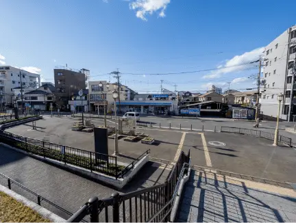 枚方公園駅　西口